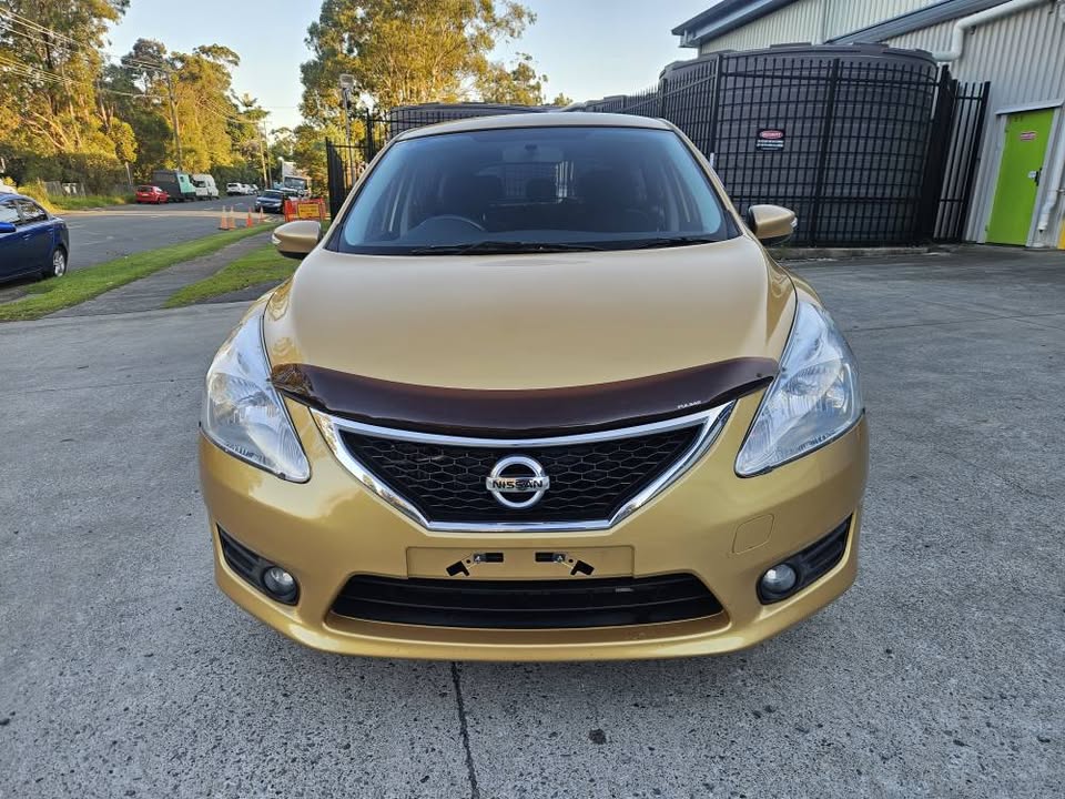 2013 Nisssan Pulsar STS turbo3.jpg